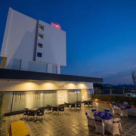 Hotel Luxo Kochi Exterior foto
