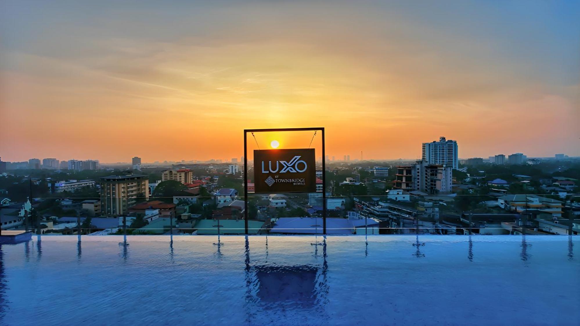 Hotel Luxo Kochi Exterior foto