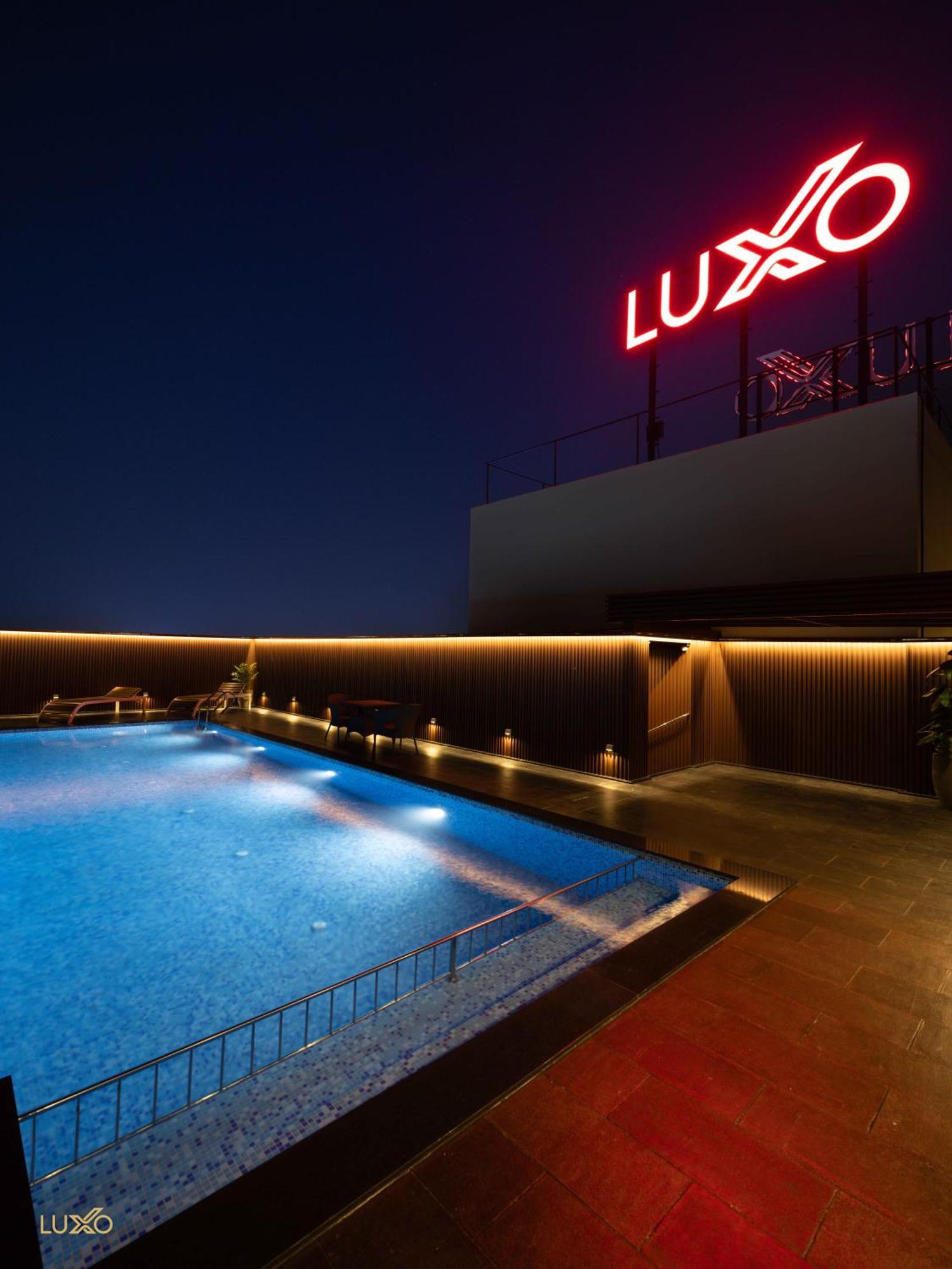 Hotel Luxo Kochi Exterior foto
