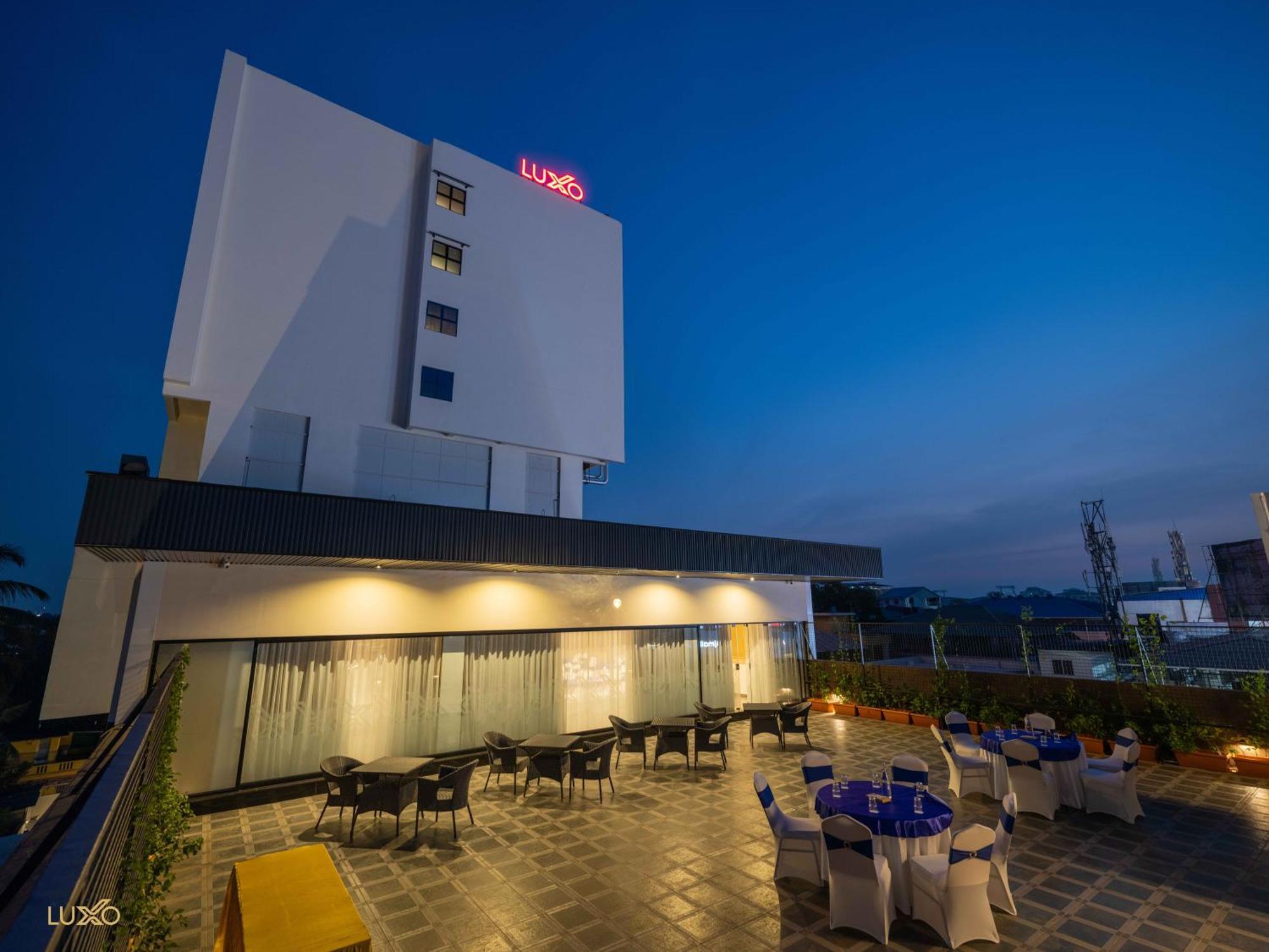 Hotel Luxo Kochi Exterior foto