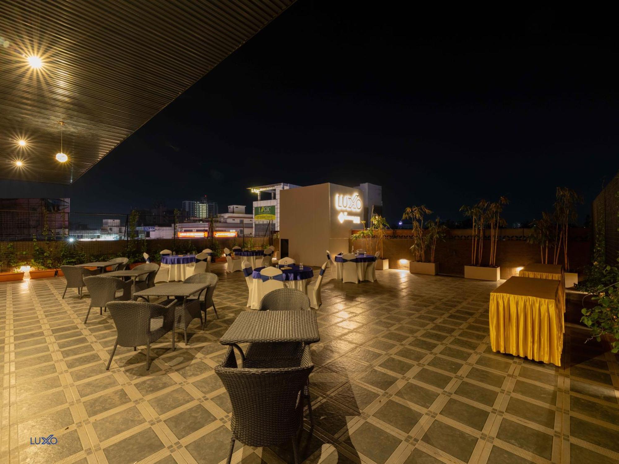 Hotel Luxo Kochi Exterior foto