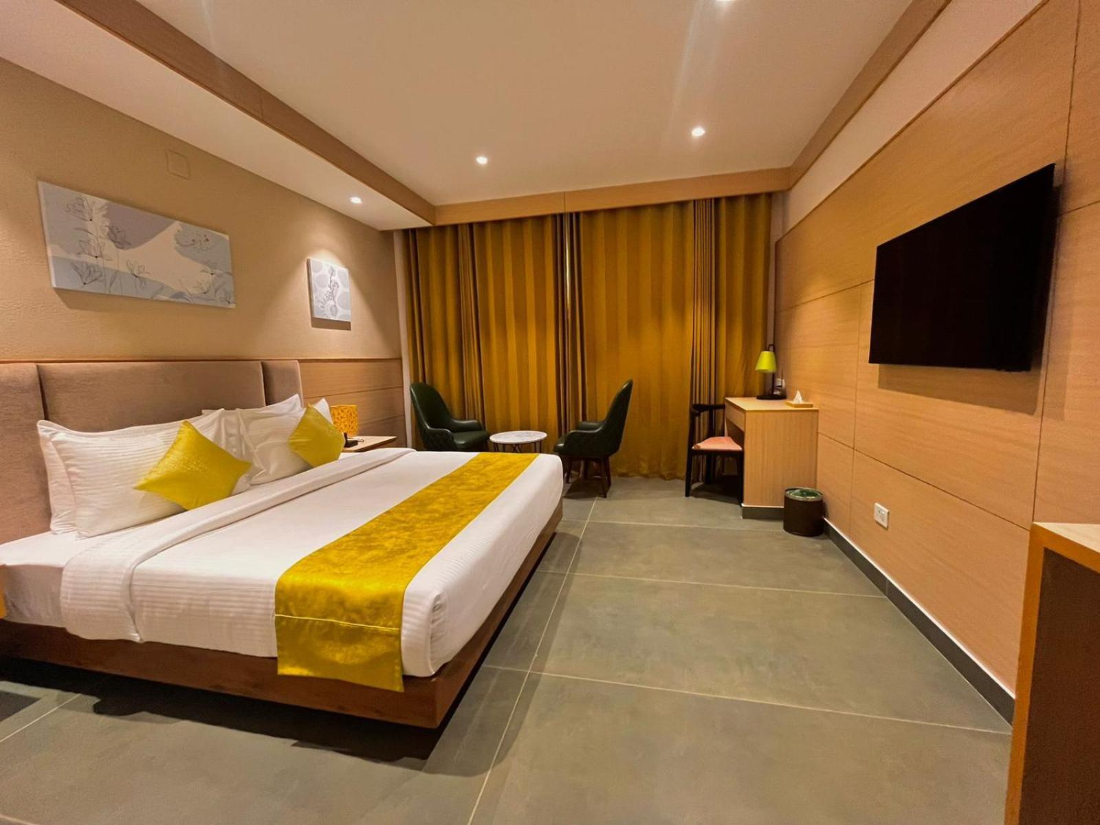 Hotel Luxo Kochi Exterior foto